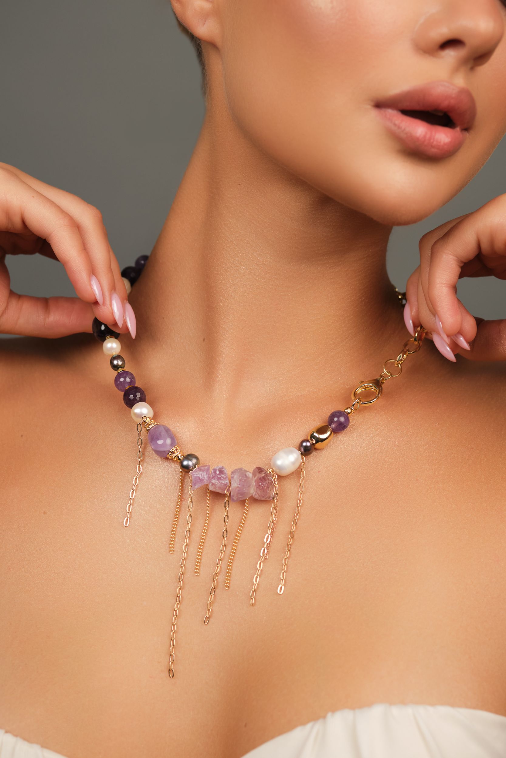 Колье «Lilac» с аметистами и натуральным жемчугом