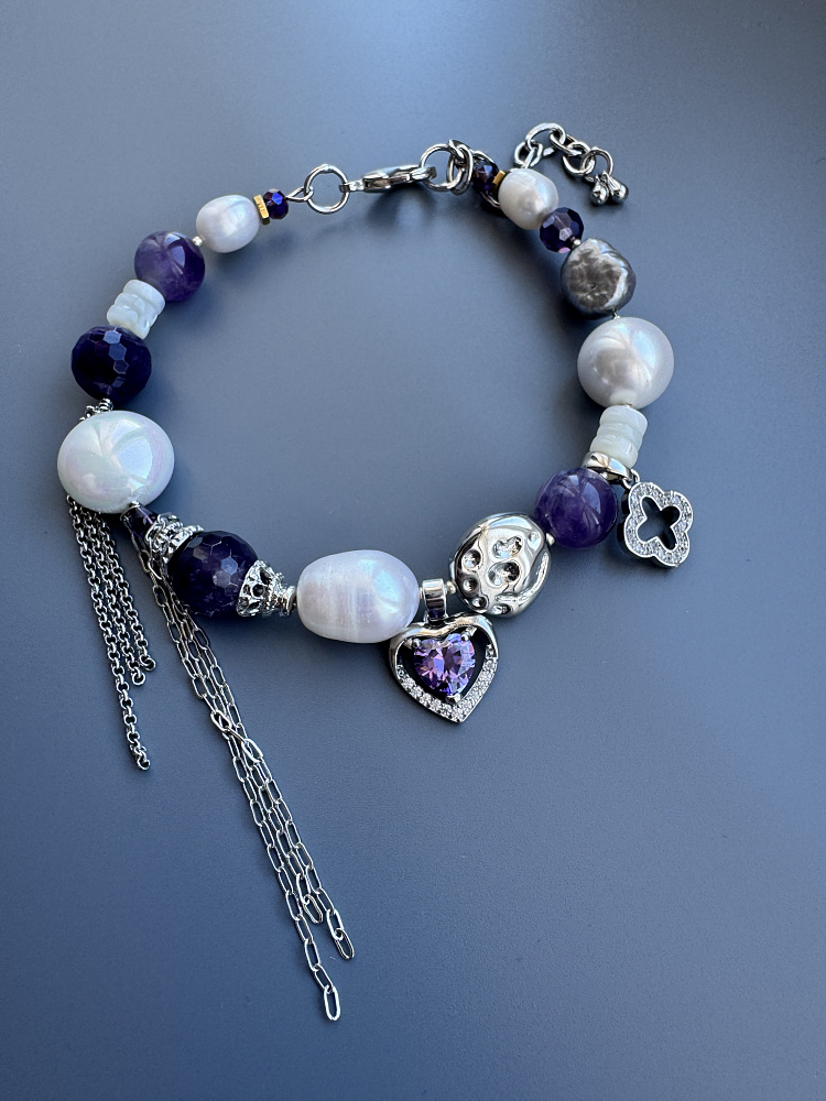 Браслет «Sugar grapes» с аметистом и натуральным жемчугом
