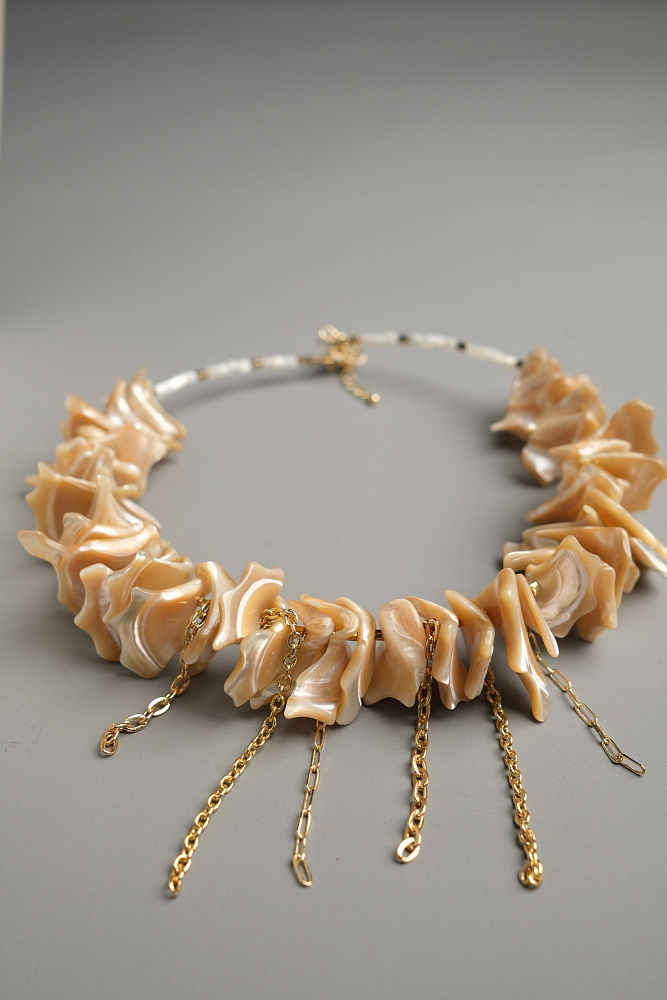 Колье «Морское золото» из золотистого перламутра - фото 2